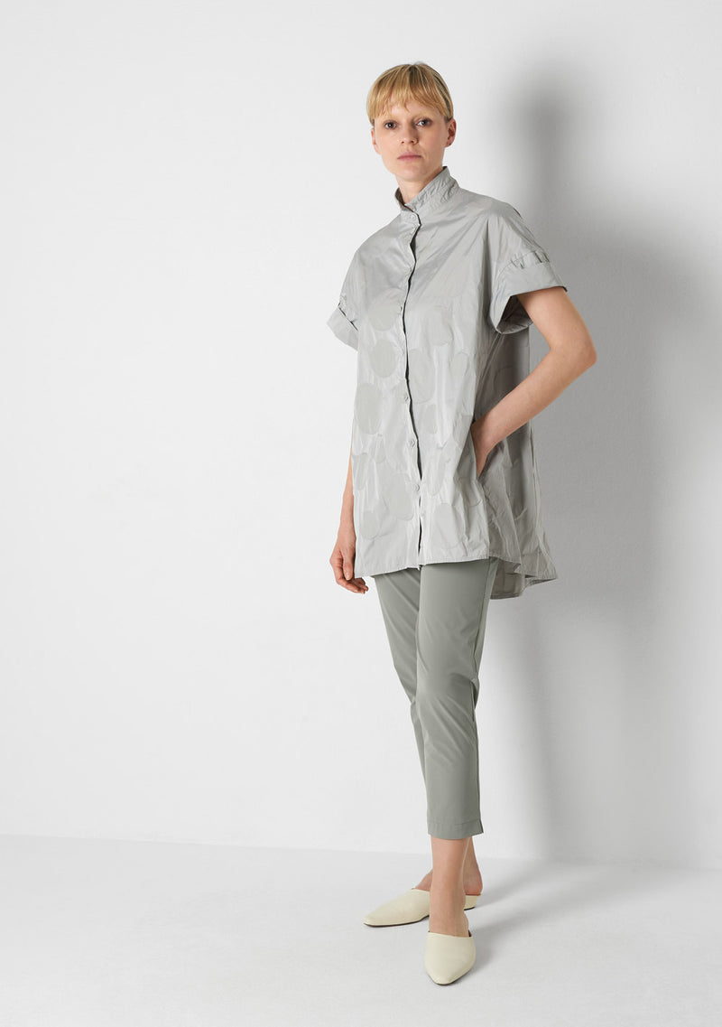 Katharina Hovman Short Sleeves heavy Taffetas, DOTS, silver Lagerräumung