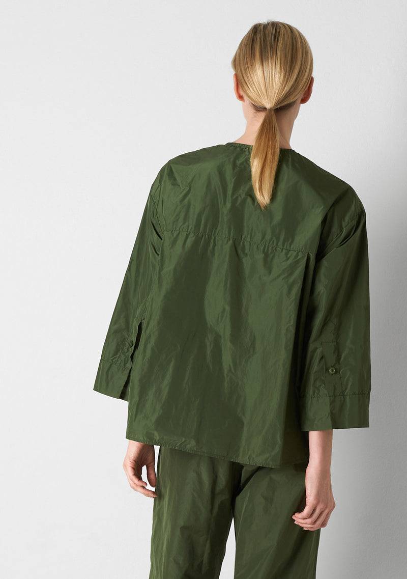 Katharina Hovman Big Blouse Short green tea Neueste Stile