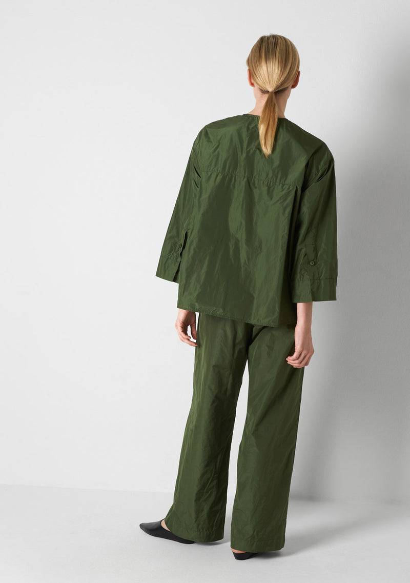 Katharina Hovman Big Blouse Short green tea Neueste Stile