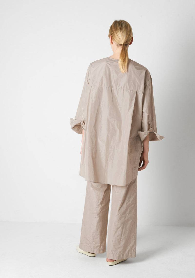 Katharina Hovman Big Blouse sandy Letzter Tag