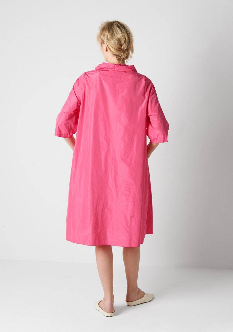 Katharina Hovman Day Dress flamingo Begrenzt auf 3 Tage