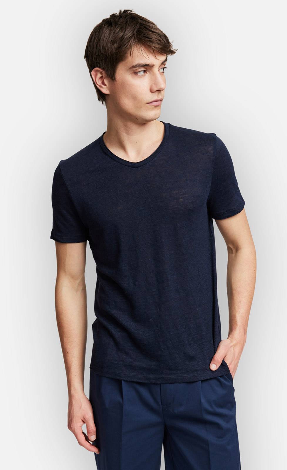Kiefermann Flynn Leinen-T-Shirt mit V-Ausschnitt Tägliche Deals