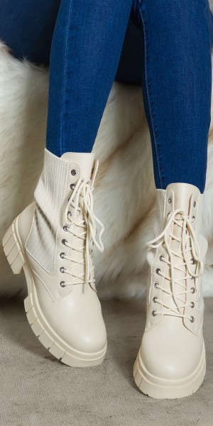 Koucla Trendy Musthave Biker Look Stiefeletten gerippt Blitzangebot