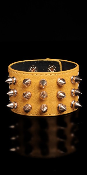 Koucla Sexy Armband mit Nieten