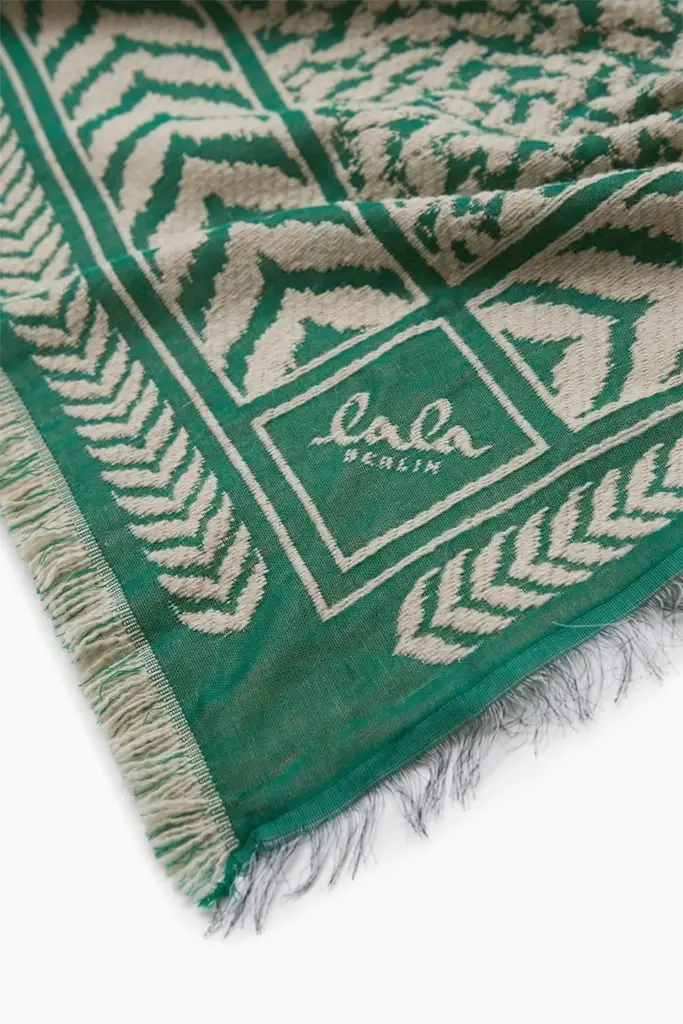 Lala Berlin Triangle Anmye wool mix green/sand Osterangebot