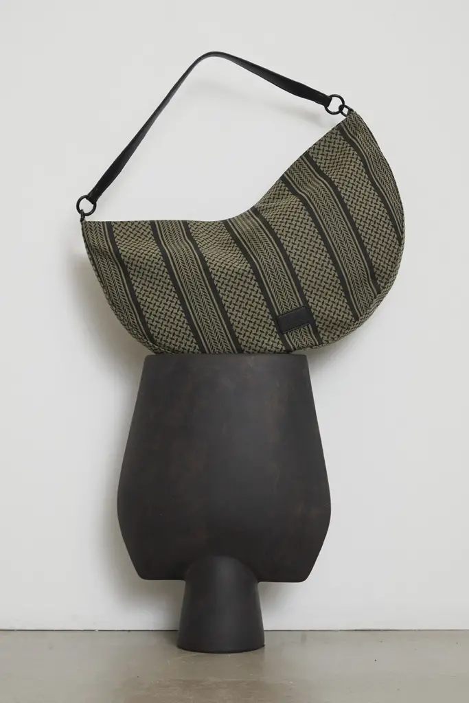 Lala Berlin Crossbody Milora canvas olive/black Muttertagsangebot
