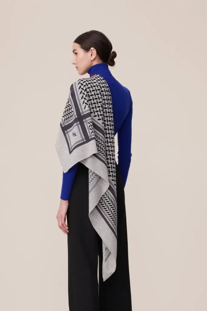 Lala Berlin Triangle Trinity Classic M cashmere flanella light grey melange Blitzangebot