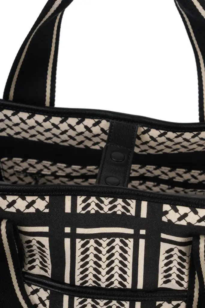 Lala Berlin East West Tote Marin canvas heritage stripe black Große Rabatte