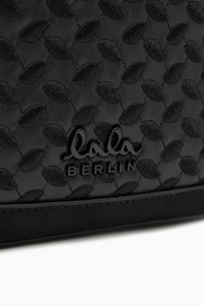 Lala Berlin Medium Handbag Mellow grainy vegan leather black Kauf eins, bekomm eins gratis