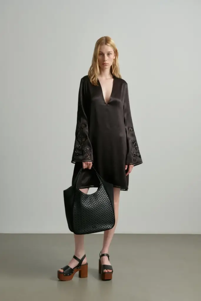 Lala Berlin Shopper Mar vegan leather heritage embroidery black Wochenangebot