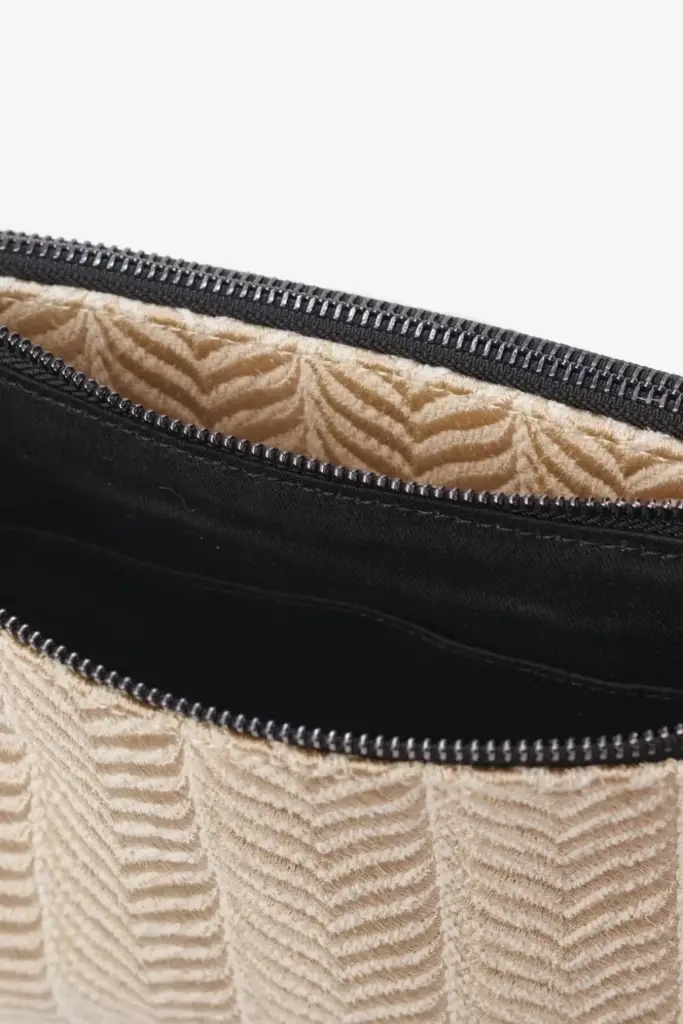 Lala Berlin Crossbody Pouch Marte canvas chevron cream Bis zu 55% Rabatt