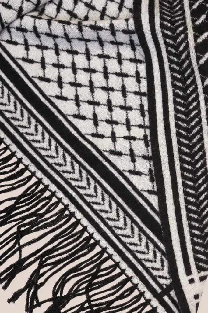 Lala Berlin Poncho Trinity Classic cashmere black/white Outlet
