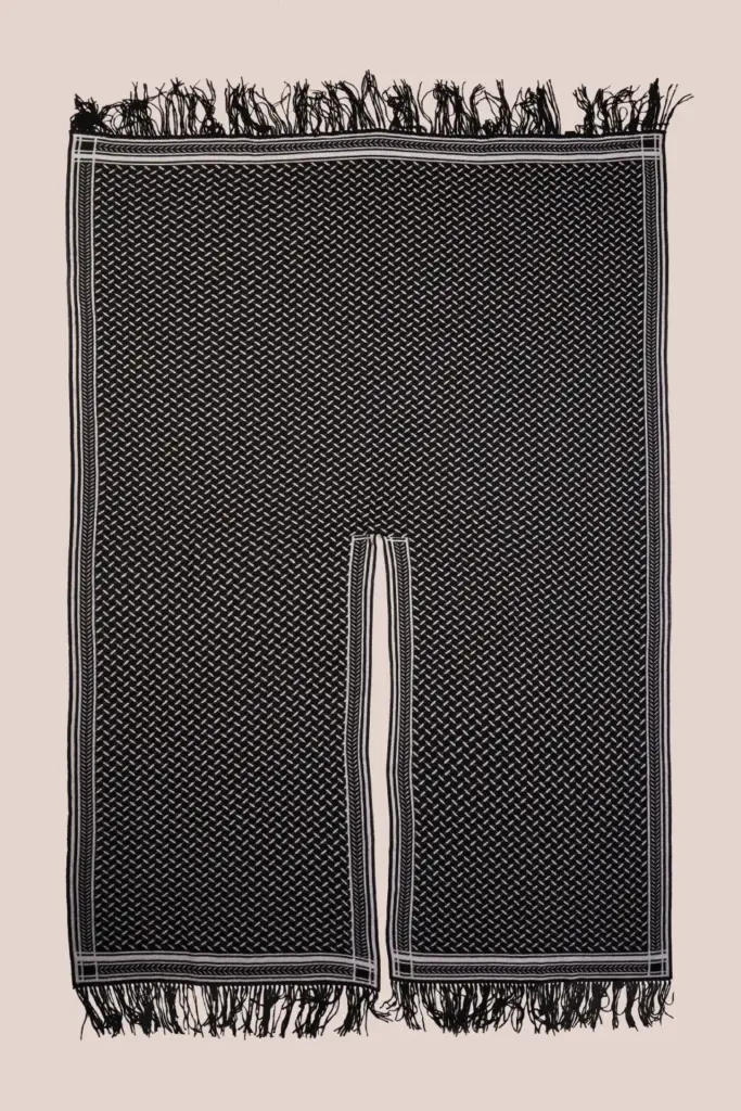 Lala Berlin Poncho Trinity Classic cashmere black/white Outlet