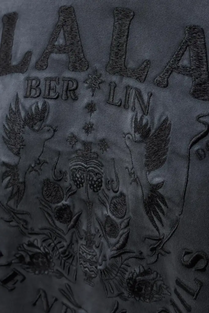 Lala Berlin Sweatshirt Ipali cotton love never fails black Fabrikpreis