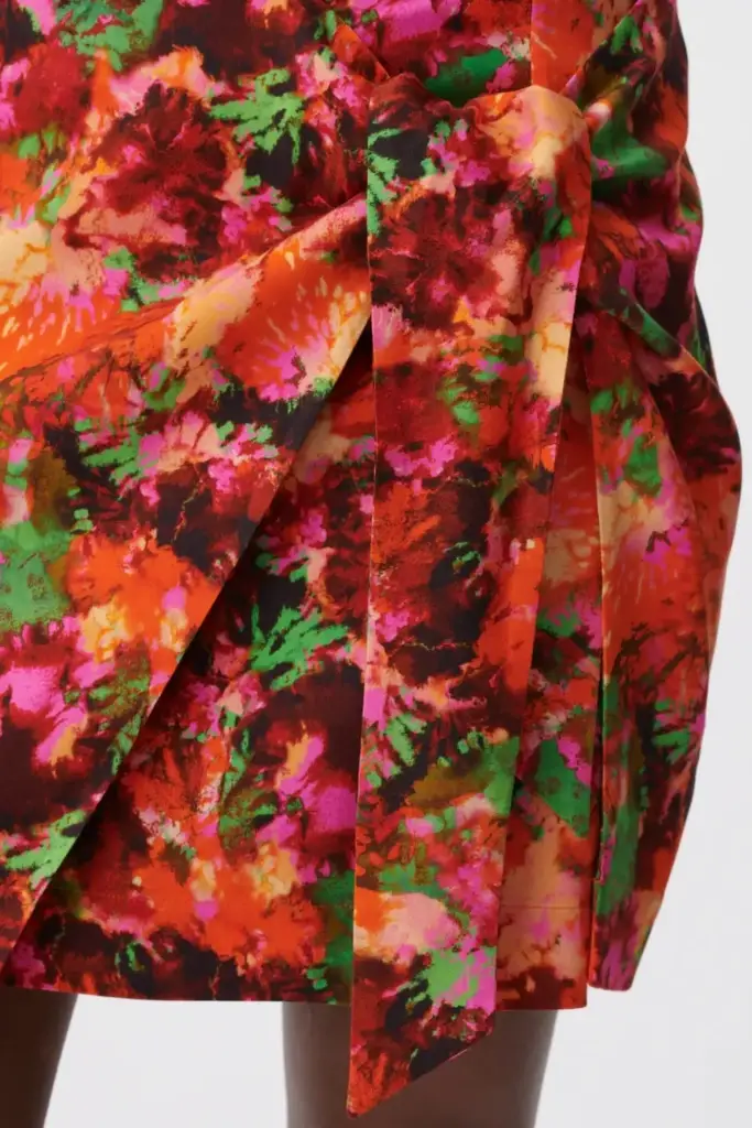 Lala Berlin Skirt Solea viscose shibori flower Nur noch ein Tag übrig