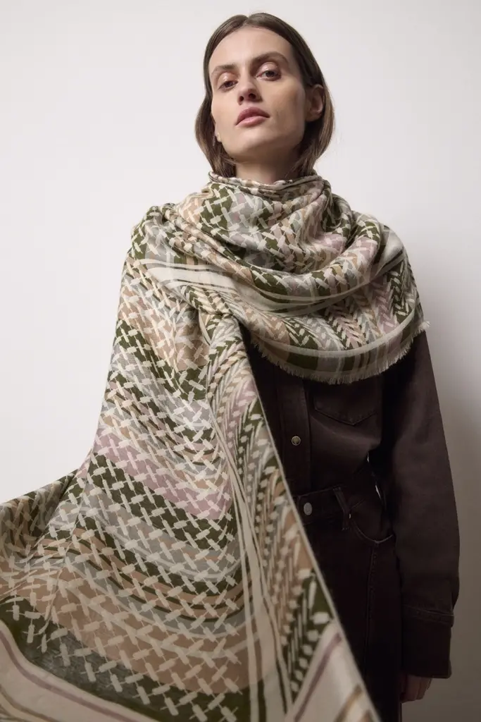 Lala Berlin Scarf Avril viscose mix dusk Nur noch ein Tag übrig