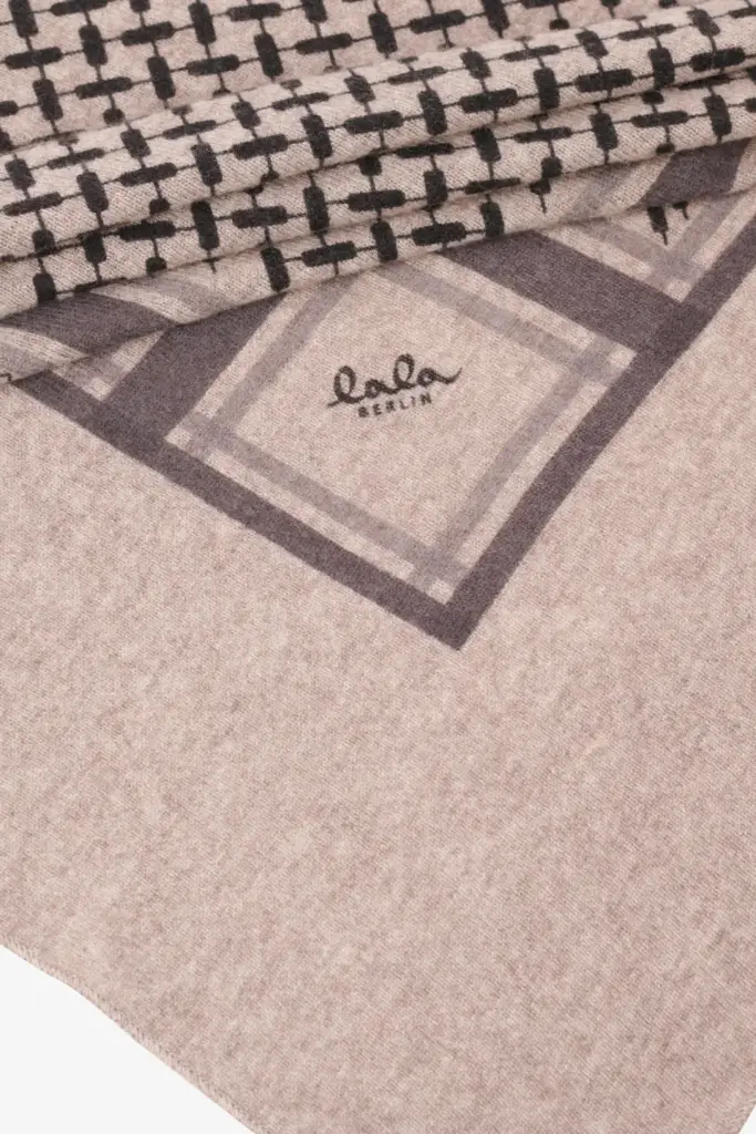 Lala Berlin Triangle Trinity Classic M cashmere stradivari dark brown melange zollfrei