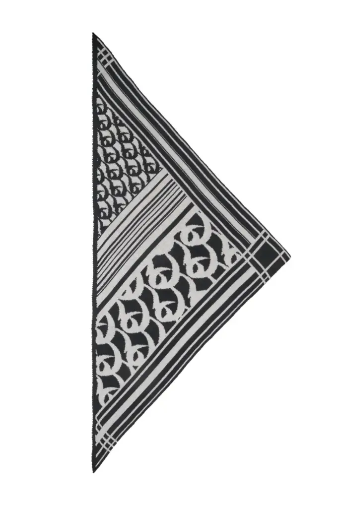 Lala Berlin Triangle Monogram Goober cashmere black Großer Ausverkauf