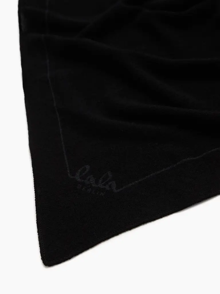 Lala Berlin Triangle Solid M cashmere nero Valentinstagsangebot