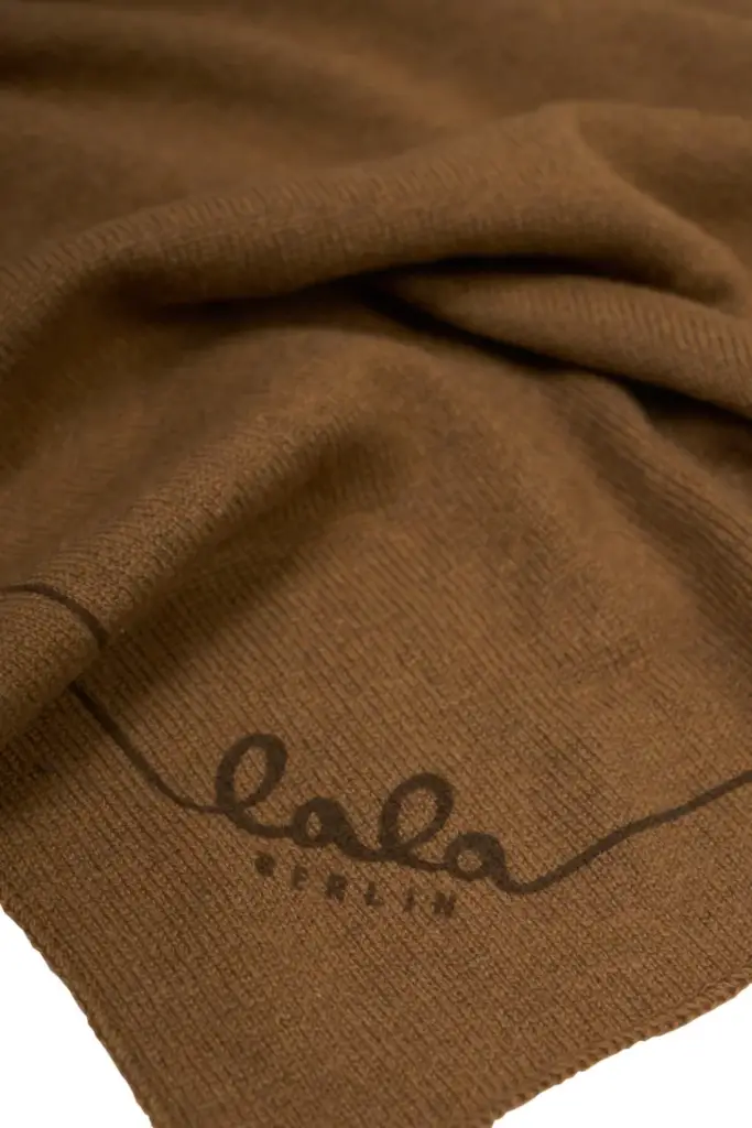 Lala Berlin Triangle Solid M cashmere mocca Heißer Verkauf