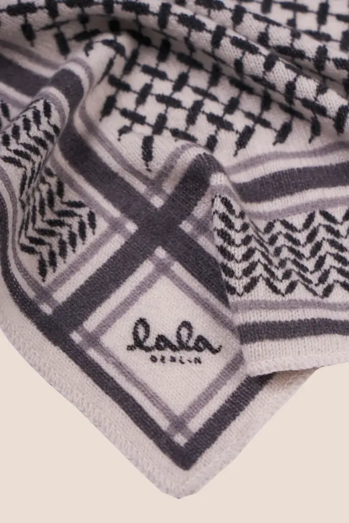 Lala Berlin Triangle Trinity Classic XS cashmere alabastro off white Online Outlet
