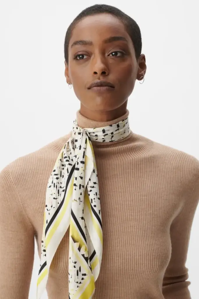 Lala Berlin Triangle Aina silk floral leo sunflower JETZT KAUFEN