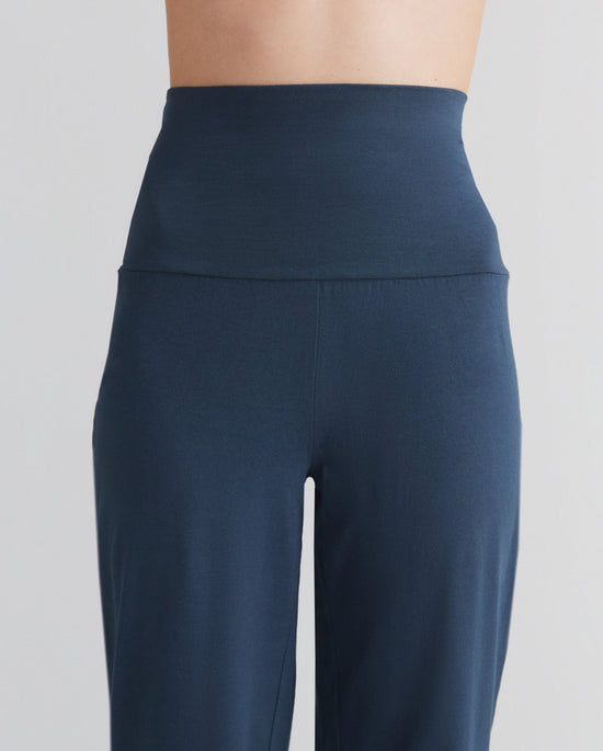 Leela Cotton 1726-048 | Damen Hose mit Umschlagbund - Navy Saisonschlussverkauf
