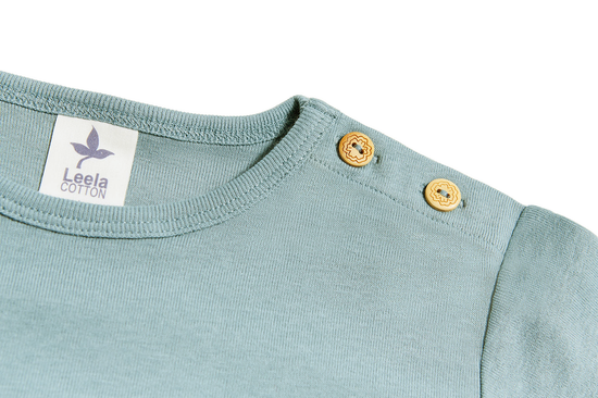 Leela Cotton 2286 | Baby Basic Langarmshirt - Taubenblau Vatertagsangebot