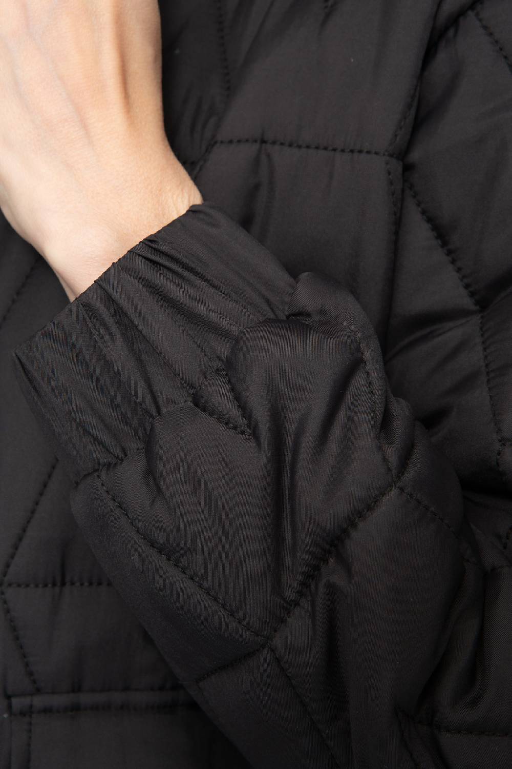 IVI GmbH PUFFER NYLON Jacke mit Signature Steppung schwarz Großer Ausverkauf