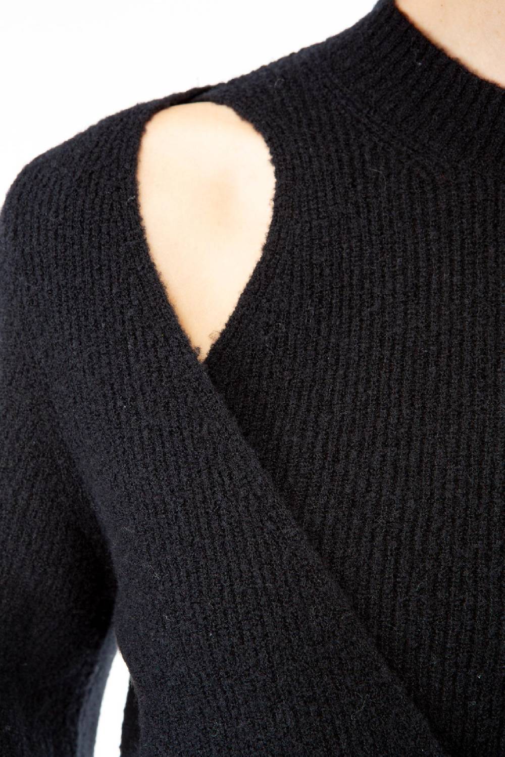 IVI GmbH SOLID KNIT Wickelpullover mit Cut-Out Detail schwarz Weihnachtsangebot