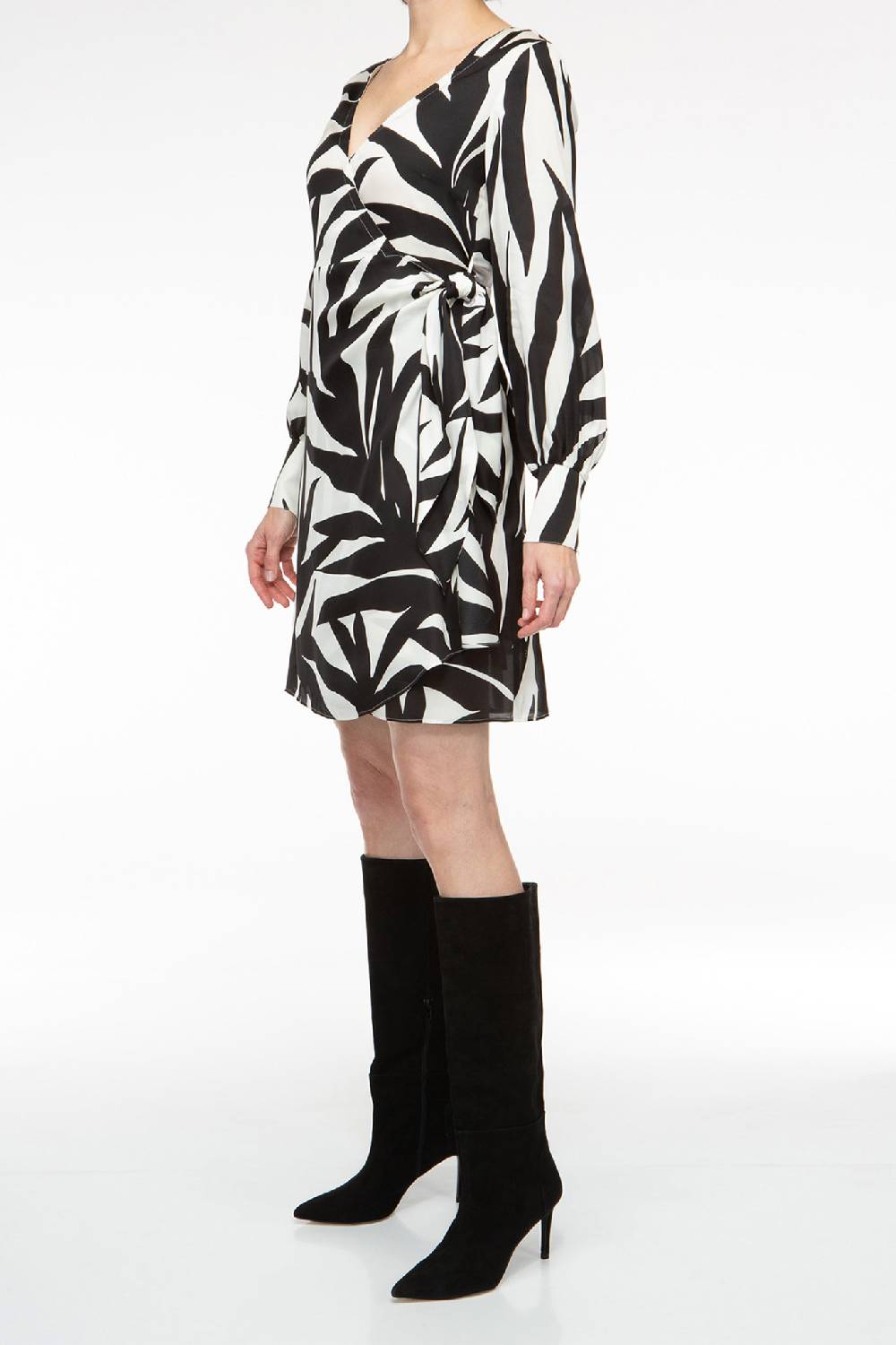 IVI GmbH PALM LEAF BLACK Kurzes Wickelkleid aus Seide Muttertagsangebot