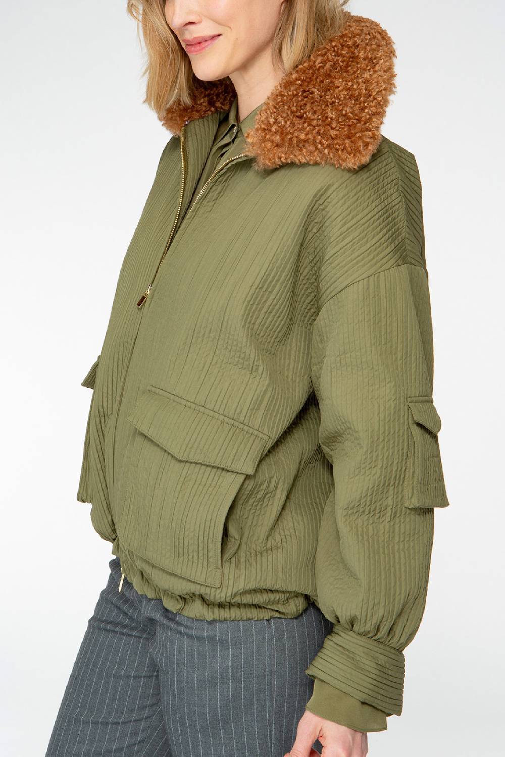 IVI GmbH OUTERWEAR Pilotenjacke mit Fake-Fur Kragen oliv Nur für heute