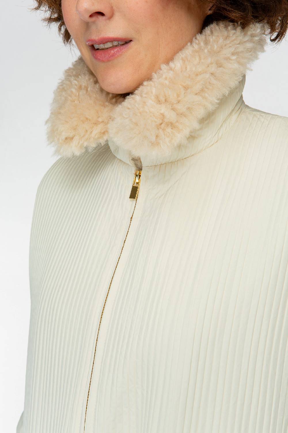 IVI GmbH OUTERWEAR Pilotenjacke mit Fake-Fur Kragen creme-weiß Sonderangebot der Fabrik