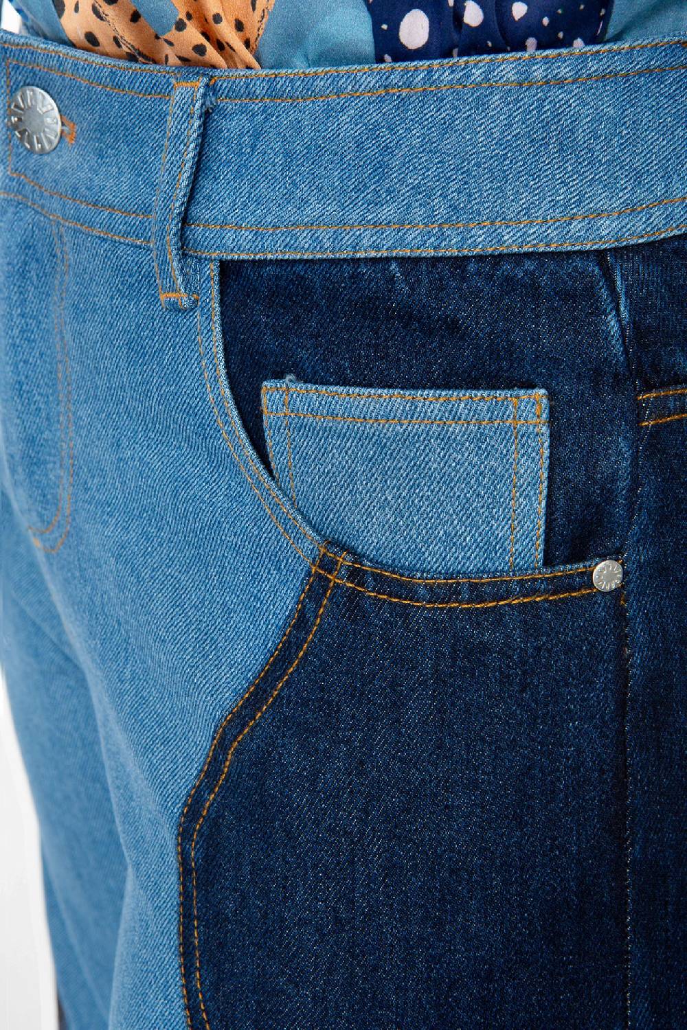 IVI GmbH DENIM Jeans mit weitem Bein und Patch im Angebot