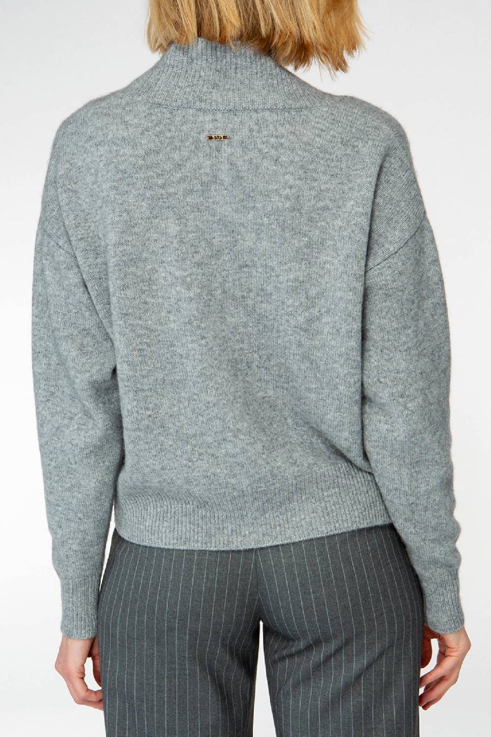 IVI GmbH SOLID KNIT Cardigan mit aufgesetzten Taschen grau-melange Super Sparpreis