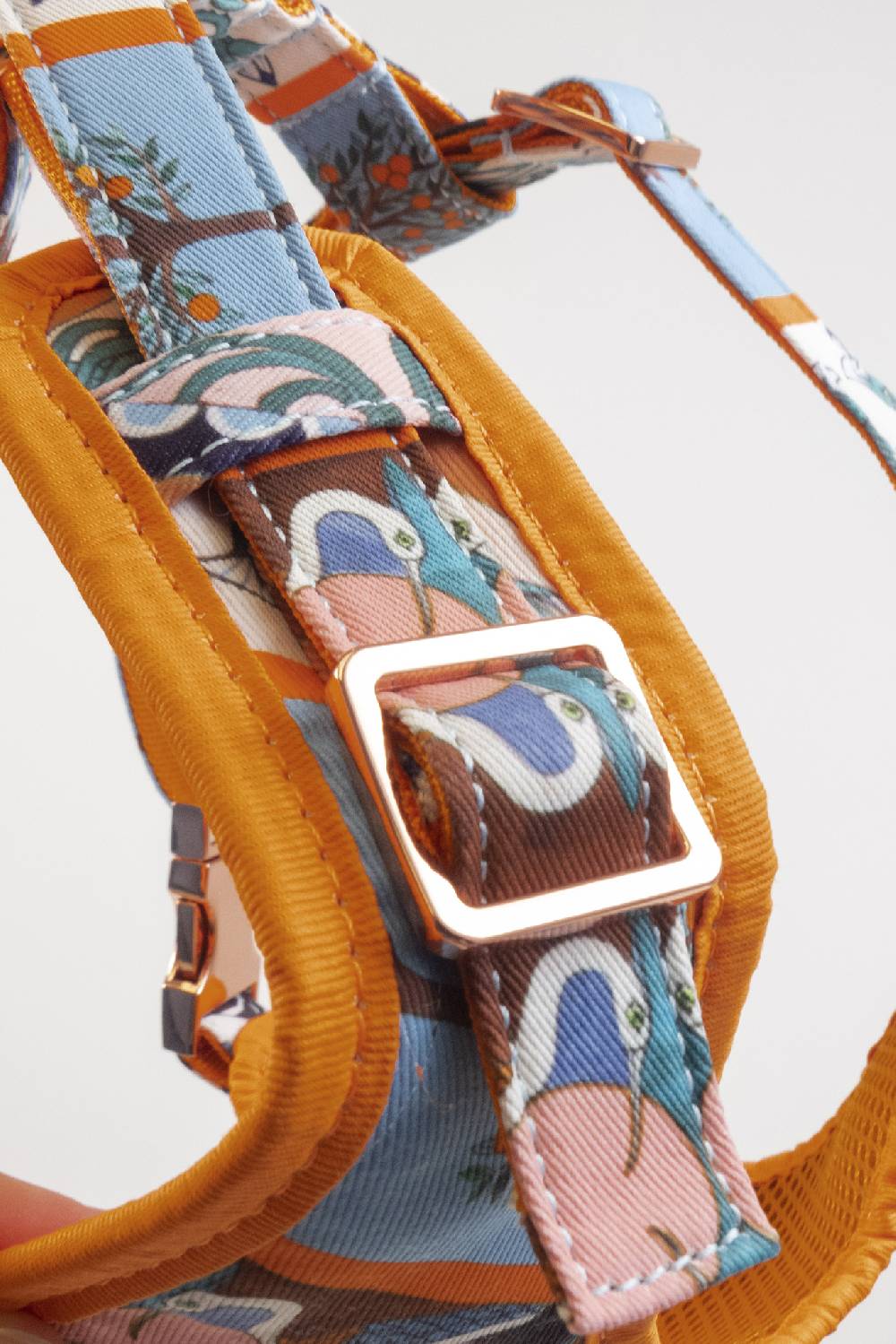 IVI GmbH RETRO TILES Harness Fabrikverkauf
