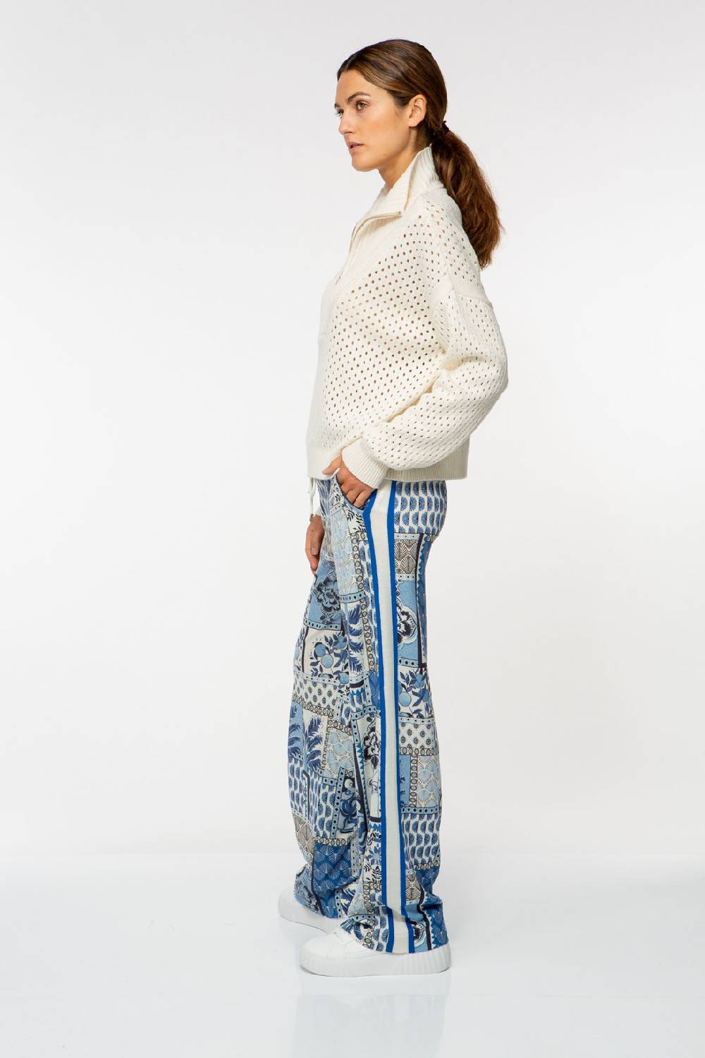 IVI GmbH ORIENTAL GARDEN Gestrickte Hose sky Top Angebot