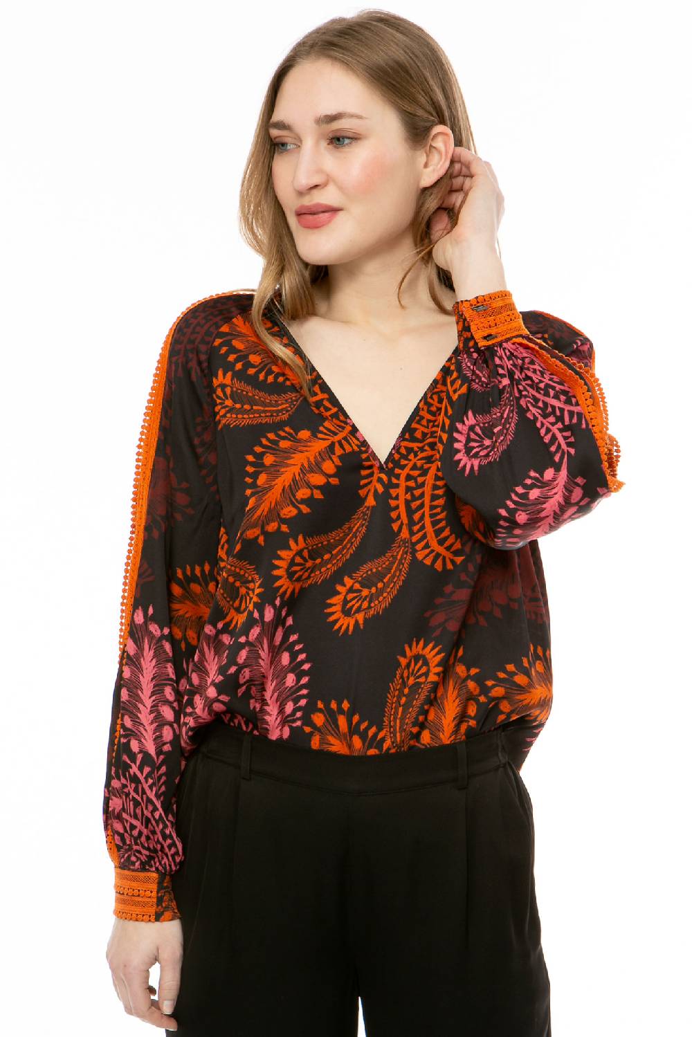 IVI GmbH WILD HERBS Bluse mit Stickdetails schwarz 50% Rabatt mit kostenlosem Versand