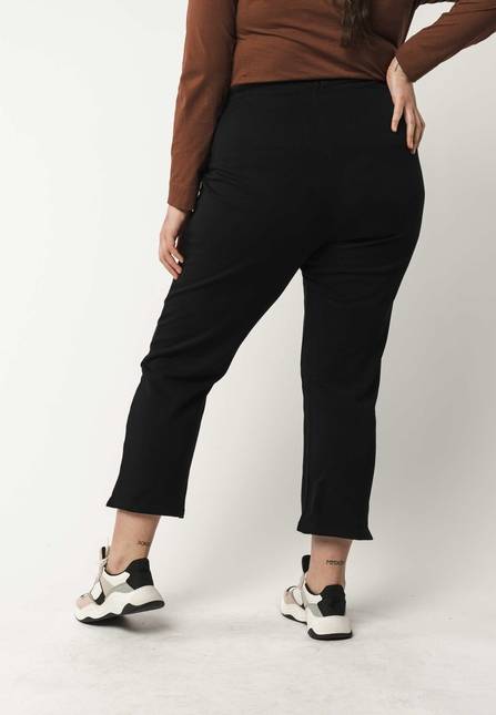 Melawear Sweathose ausgestellt PALITA Fabrik Onlineshop