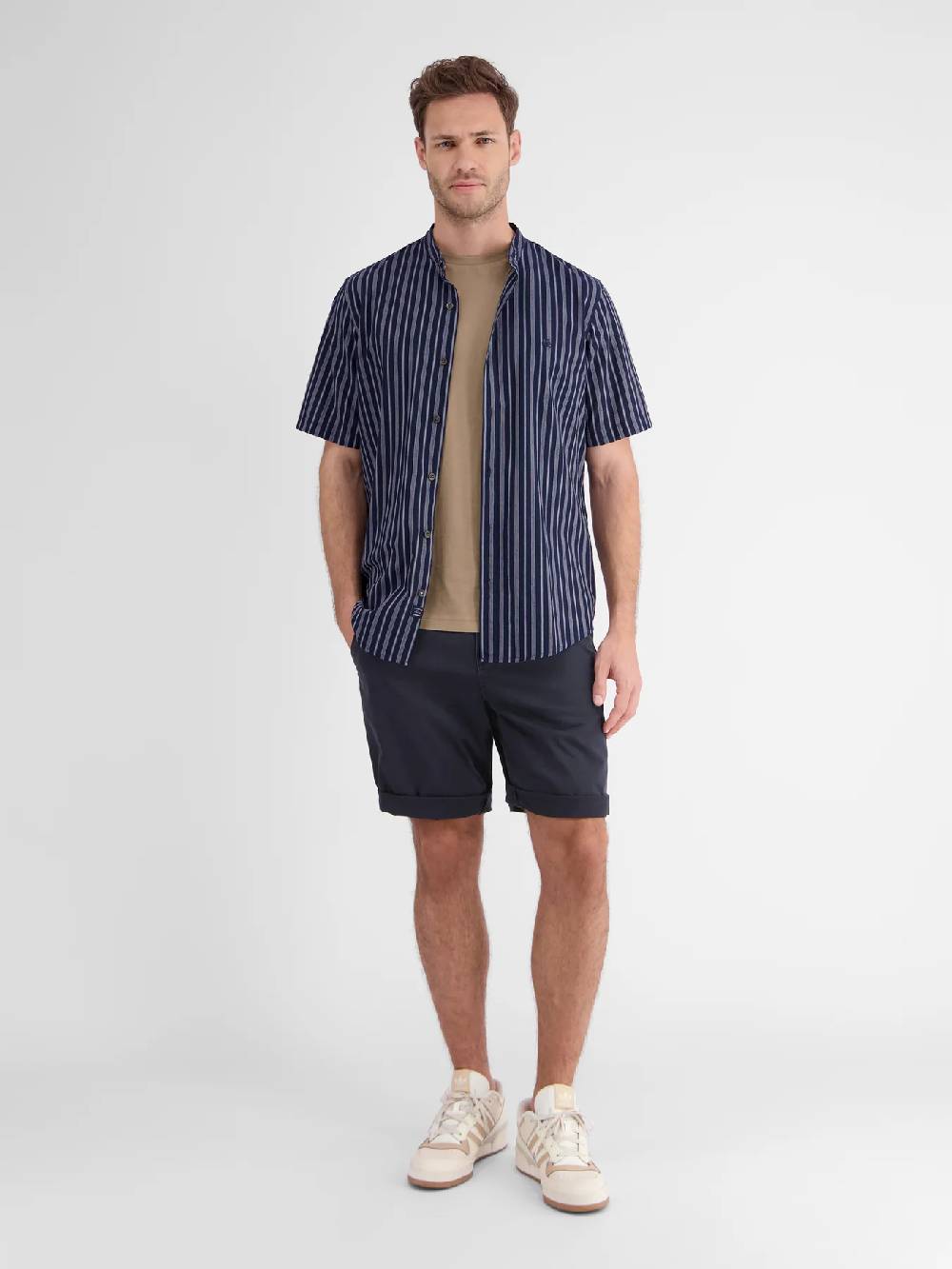 Lerros 2439213 T12 Hose Kurz (485 Classic Navy) Cyber Monday