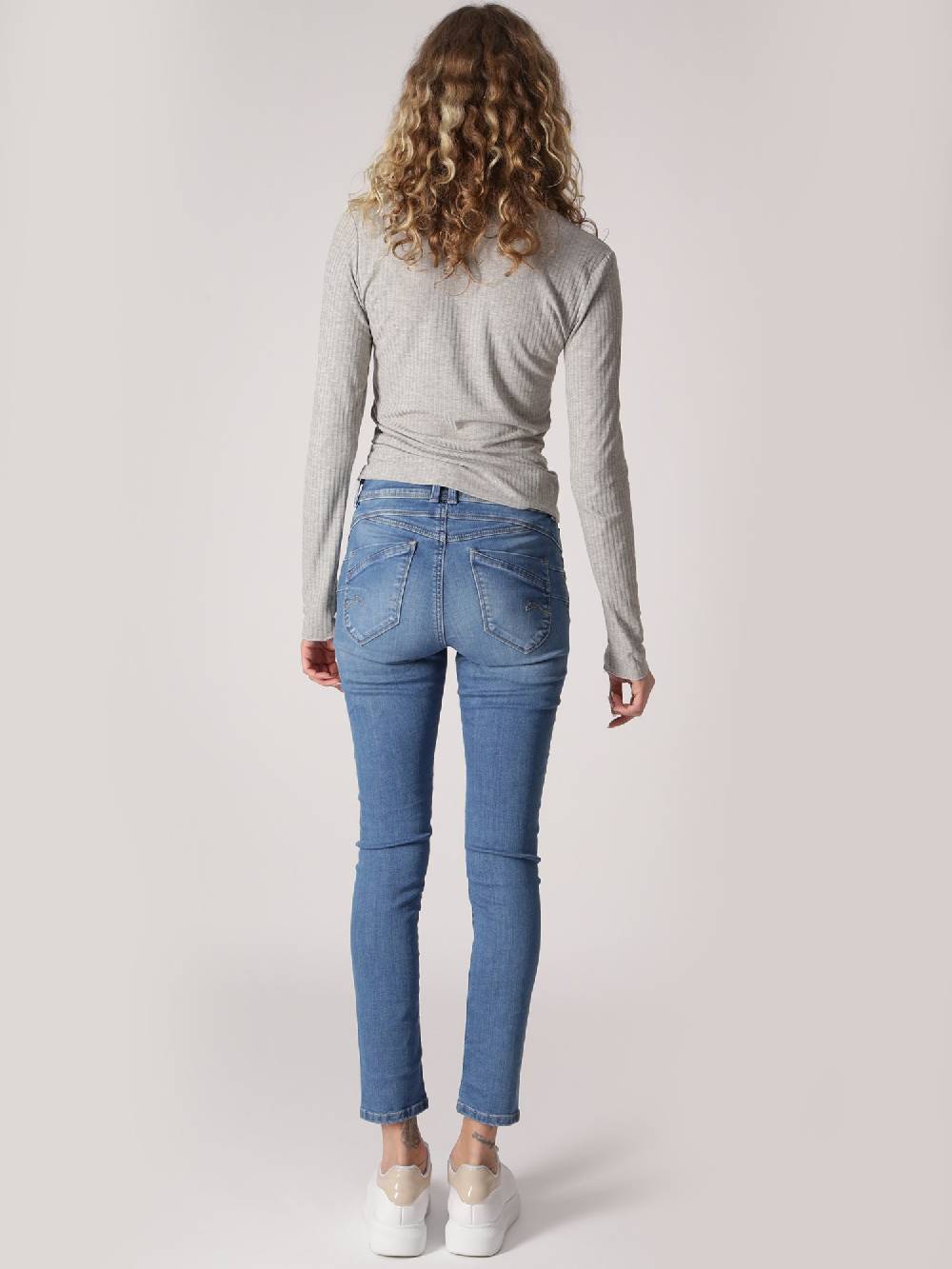 M.O.D SARAH Skinny Marlon Blue Top Angebot
