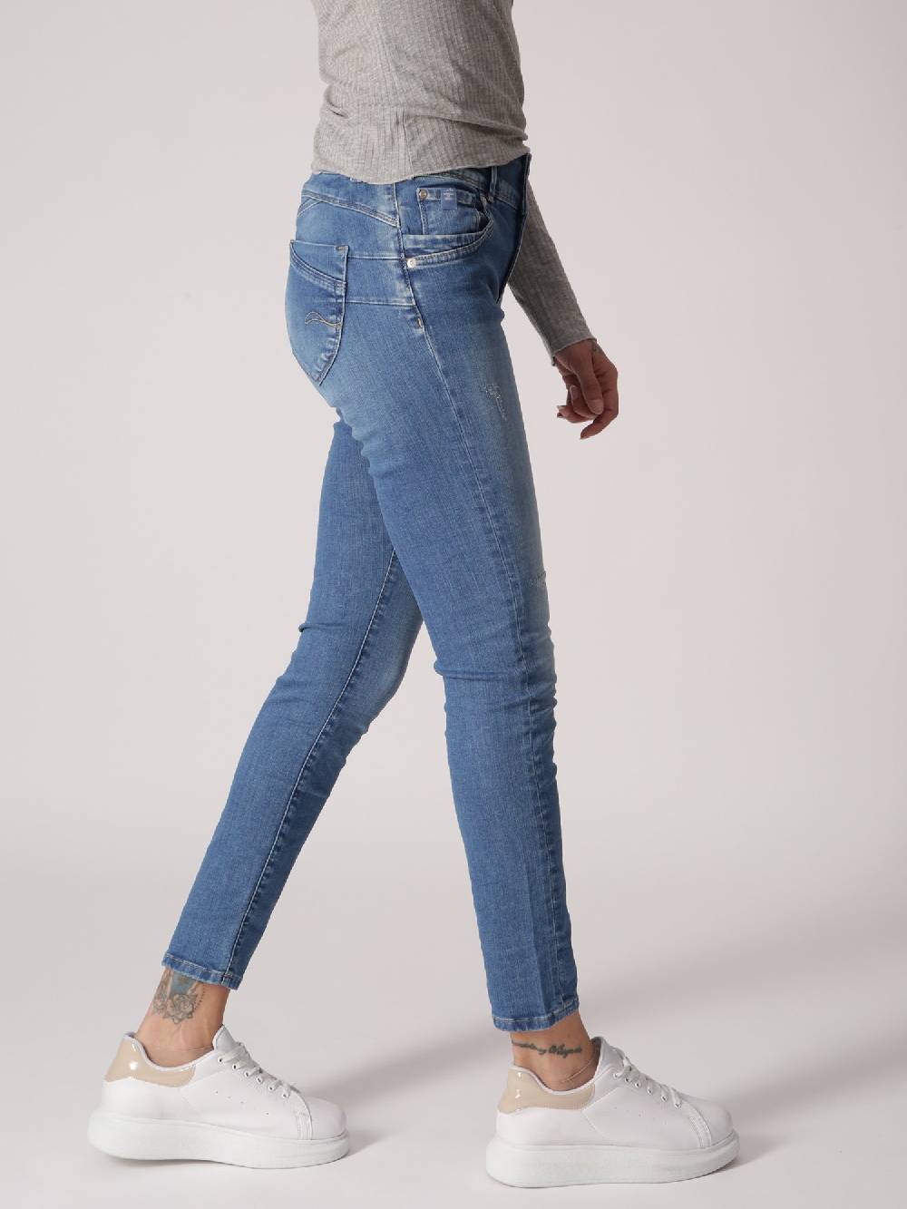 M.O.D SARAH Skinny Marlon Blue Top Angebot
