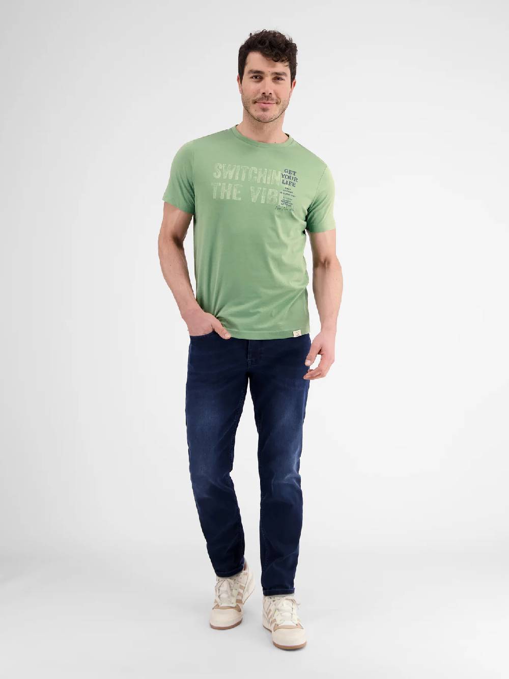 Lerros 2423005 EFFEN T-SHIRT PRINT OP DE BORST (612 SAGE GREEN) Neueste Stile