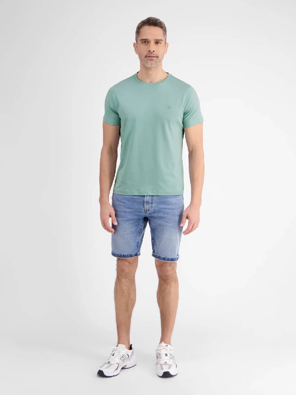 Lerros 2423000 EFFEN BASIC T-SHIRT LOGOSTEEK (622 COASTAL SEA BLUE) Bis zu 65% Rabatt