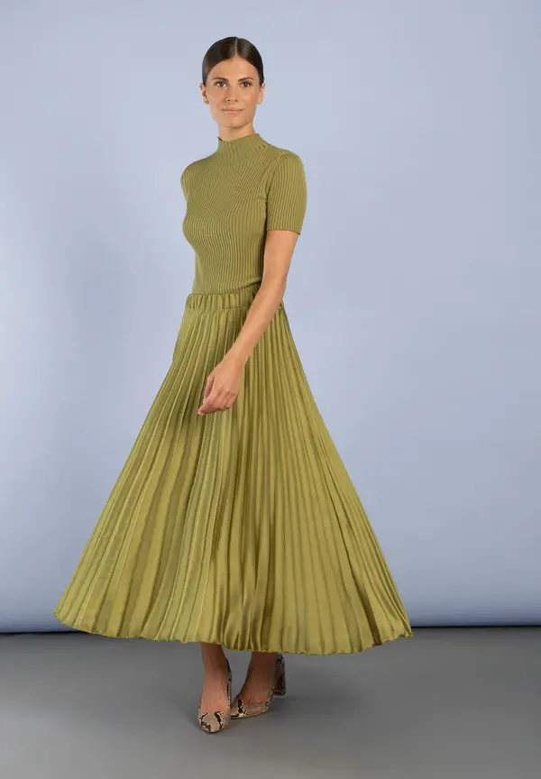 More & More Satin Plisséerock, soft moss green Kostenloser Versand