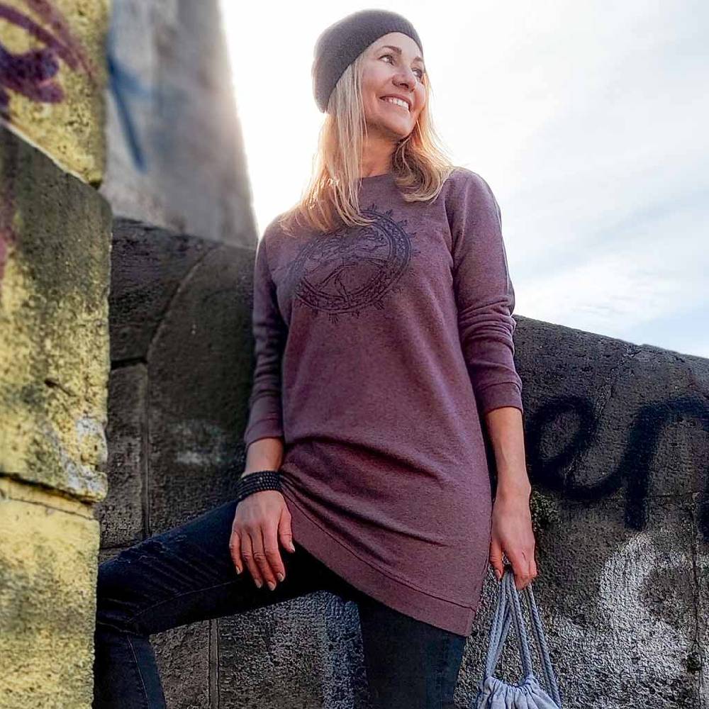 Natural Born Yogi Shiva Fever – Sweatshirt Kleid berry Muttertagsangebot