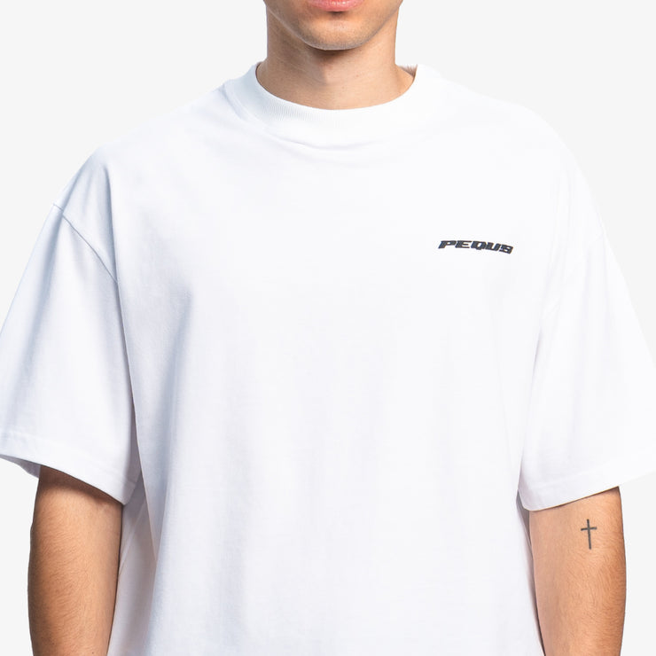 Pequs Plágia Chest Logo T-Shirt Heißer Verkauf