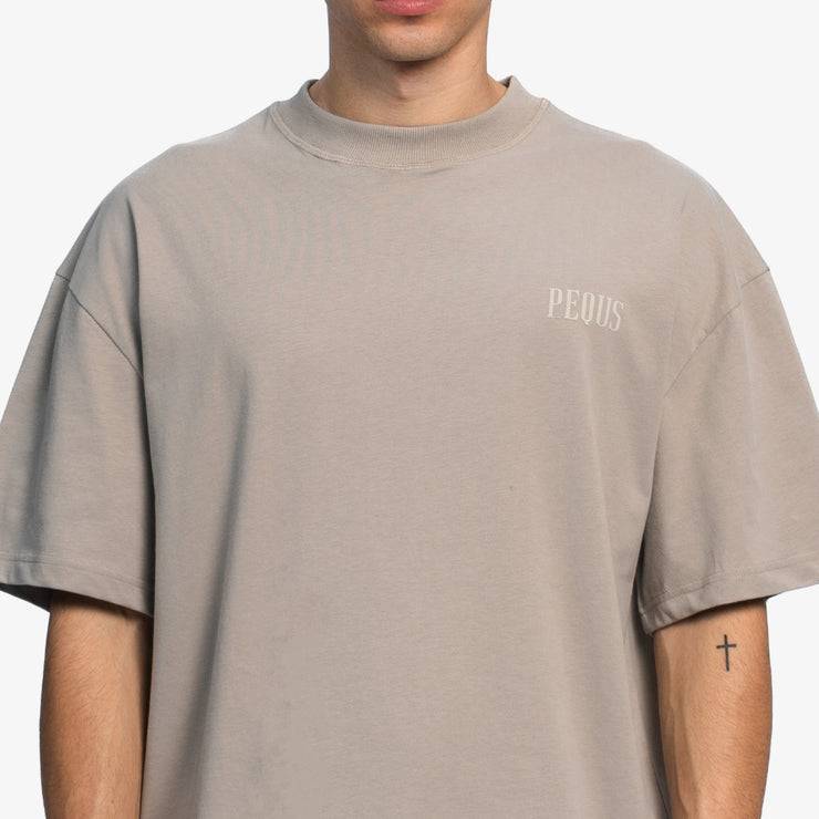 Pequs Chest Logo T-Shirt Riesige Ersparnisse