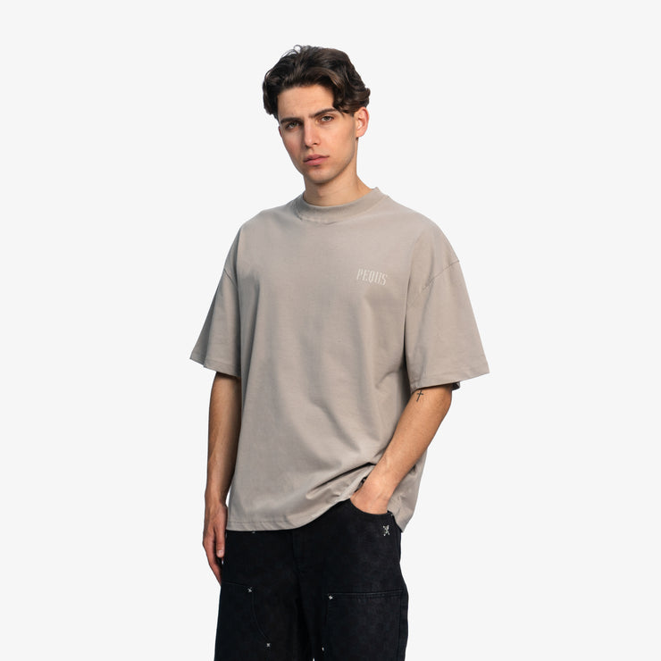 Pequs Chest Logo T-Shirt Riesige Ersparnisse