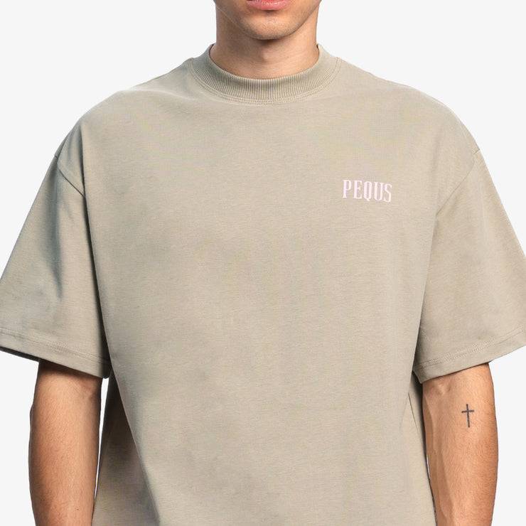 Pequs Chest Logo T-Shirt JETZT KAUFEN